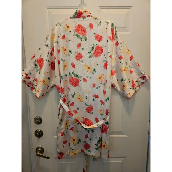 Secret Treasures Ladies Kimono Wrap Robe 1XLSatin Polyester Rose yellow flower - Picture 6 of 8